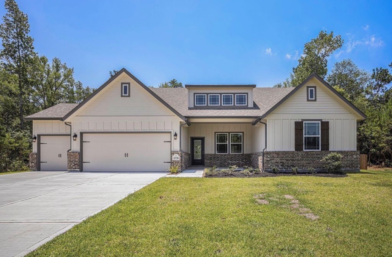 Illustrative home photography for Houston Heights